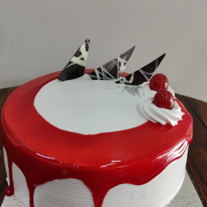 Strawberry cake 500 GM's